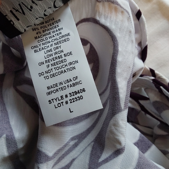 Coco Bianco Women's Cold Shoulder Black and White Floral Top Size L - Picture 8 of 11